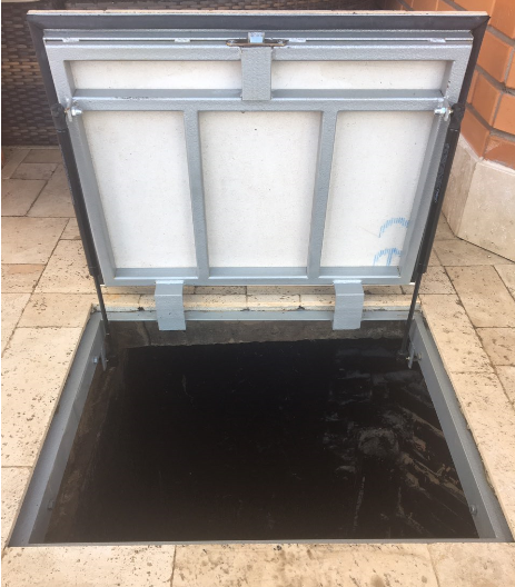 Підлоговий люк під плитку моделі 