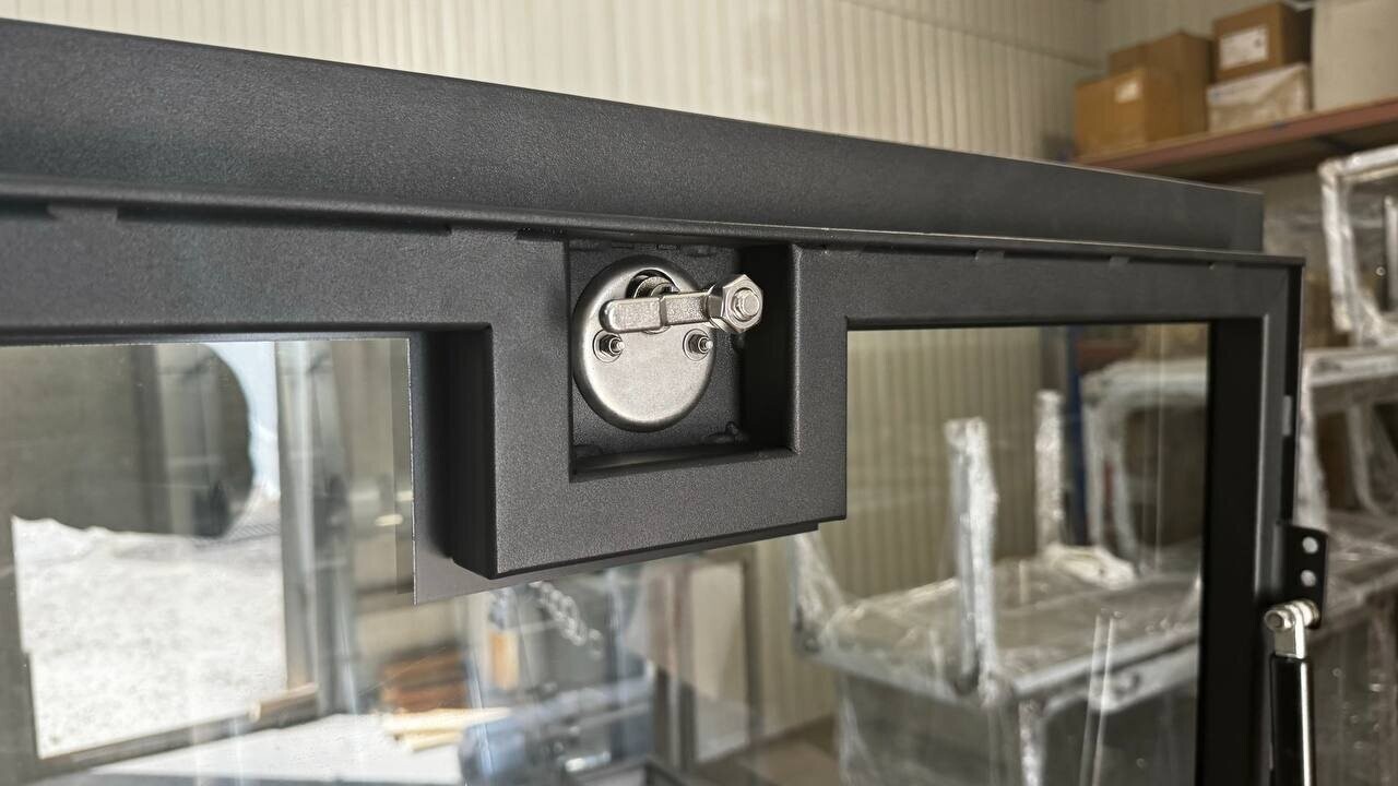 Скляний підлоговий люк Скляний підлоговий люк